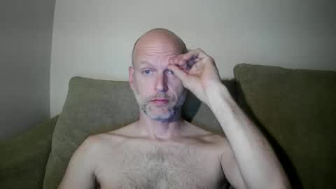 Snapshot of joshking2017 chatting on 12-25-24, 12:05 joshking2017 online show from 12-25-24, 12:05