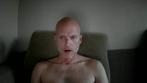 Snapshot of joshking2017 chatting on 12-26-24, 09:04 joshking2017 online show from 12-26-24, 09:04