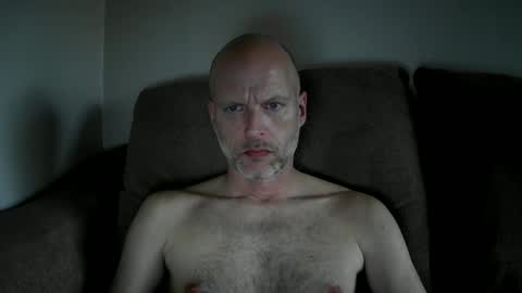 Snapshot of joshking2017 chatting on 02-16-25, 04:21 joshking2017 online show from 02-16-25, 04:21