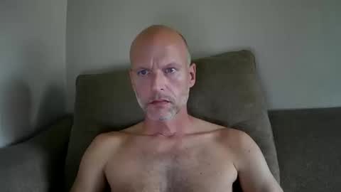 Snapshot of joshking2017 chatting on 10-14-25, 03:02 joshking2017 online show from 10-14-25, 03:02