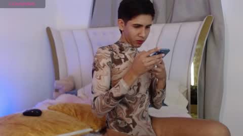 joshua_saenz_ online show from 07-28-26, 07:15