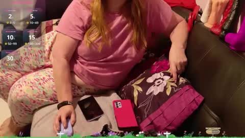 Snapshot of josieb68 chatting on 02-22-25, 06:17 CornishCougar online show from 02-22-25, 06:17