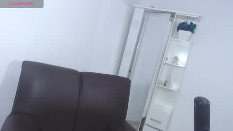 Josita rousell INSTAGRAM  majoestupy  online show from 02-06-25, 09:38