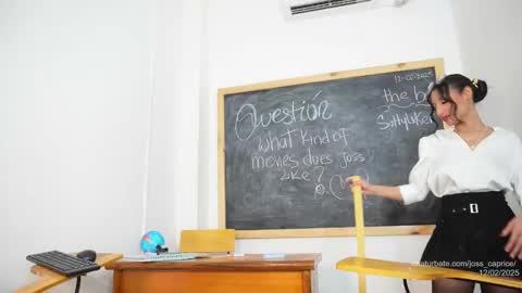 Snapshot of joss_caprice chatting on 02-12-25, 03:49 Joss online show from 02-12-25, 03:49