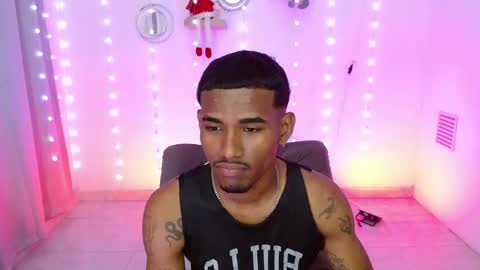 Snapshot of josua_bigcock chatting on 12-02-25, 12:27 Josua online show from 12-02-25, 12:27