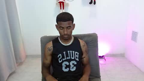 Snapshot of josua_smith chatting on 11-22-25, 01:15 Josua online show from 11-22-25, 01:15