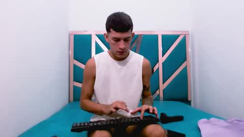 josue_linares online show from 09-18-25, 07:38