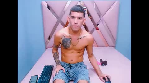 josue_linares online show from 09-26-25, 07:40
