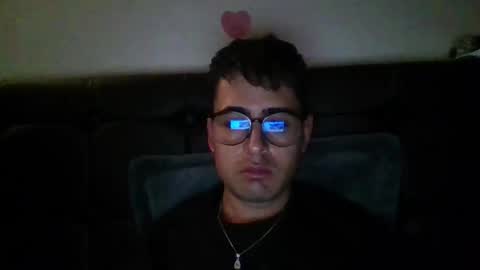 Snapshot of josux8 chatting on 12-15-25, 04:50 josux8 online show from 12-15-25, 04:50