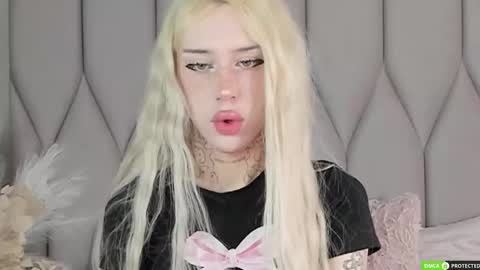 Joy Barker online show from 09-19-25, 01:56