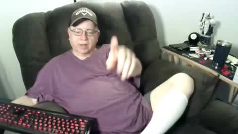 jpmel99 online show from 11-30-25, 12:14