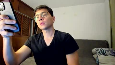 Cristian- tellme Criis online show from 06-07-26, 04:27