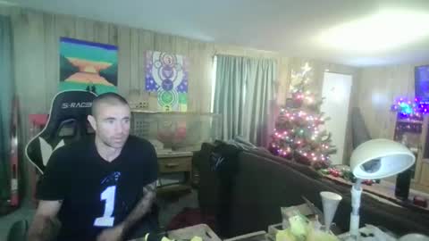 jrizzle1111 online show from 12-18-25, 04:24