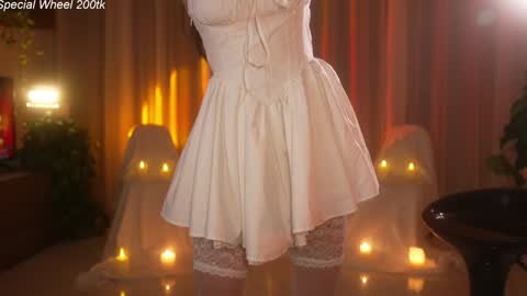 Snapshot of jseductiveart chatting on 11-12-25, 09:03 Jennifer Diaz online show from 11-12-25, 09:03