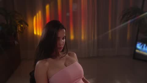 Snapshot of jseductiveart chatting on 03-25-26, 09:43 Jennifer Diaz online show from 03-25-26, 09:43