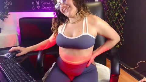 Josneidy  Jos   online show from 02-19-25, 05:05