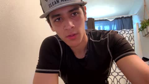 Snapshot of jteeeuhh chatting on 02-26-25, 06:43 JteePt2 online show from 02-26-25, 06:43