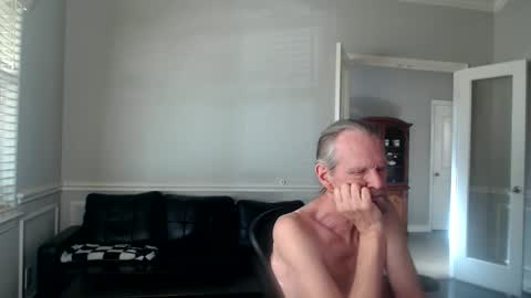 jtull52 online show from 12-19-25, 08:05