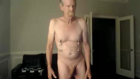 jtull52 online show from 04-12-26, 07:52