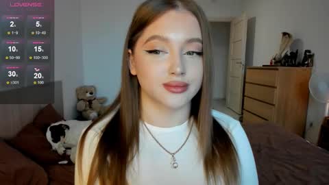 Julia and Julia online show from 03-11-25, 02:29