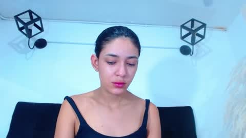 Snapshot of juan_and_luciana chatting on 06-13-26, 12:14 online show from 06-13-26, 12:14