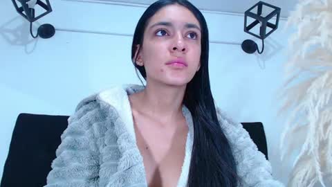 Snapshot of juan_and_luciana chatting on 07-29-26, 12:03 online show from 07-29-26, 12:03