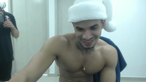 juan_gomez_1 online show from 12-19-24, 08:34