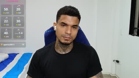 juan_gomez_1 online show from 02-11-26, 01:21