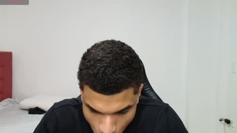 juan_gomez_1 online show from 04-30-26, 12:17