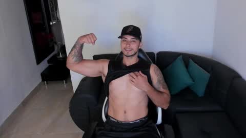 juan_muscle online show from 09-19-25, 02:35