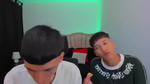 JuanSteven online show from 10-03-25, 04:09