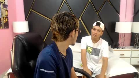Snapshot of juan_saul1 chatting on 04-24-26, 11:01 juan_saul1 online show from 04-24-26, 11:01