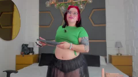 Juana Valkiria online show from 05-12-26, 03:25