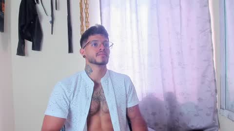 Juan Esteban online show from 01-02-25, 02:35