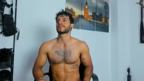 Juan Esteban online show from 11-16-25, 01:00