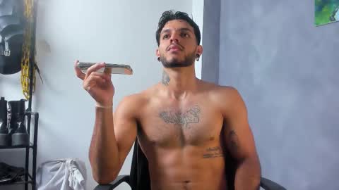 Juan Esteban online show from 02-05-26, 01:05