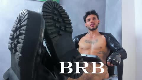 Juan Esteban online show from 04-16-26, 02:56