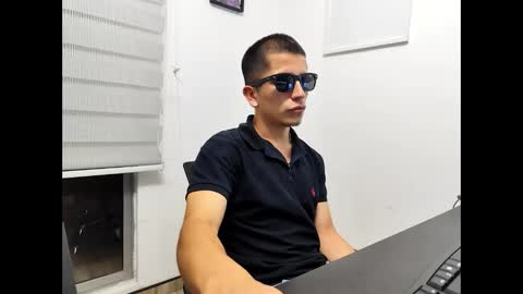 Snapshot of juanda9811 chatting on 10-23-25, 11:14 juanda9811 online show from 10-23-25, 11:14