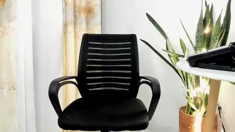 Juan Diego Uribe online show from 11-27-25, 02:24