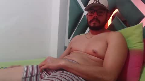 Snapshot of juanfe_style chatting on 09-08-25, 06:18 juanfe_style online show from 09-08-25, 06:18