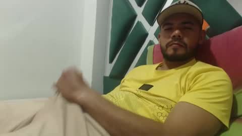 Snapshot of juanfe_style chatting on 10-13-25, 05:51 juanfe_style online show from 10-13-25, 05:51