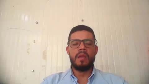 Snapshot of juanfe_style chatting on 10-20-25, 06:19 juanfe_style online show from 10-20-25, 06:19