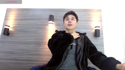 JuanGomm online show from 03-08-26, 03:54