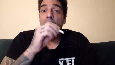 juanjosefran11 online show from 04-12-26, 04:39