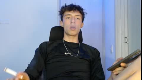 juanmres online show from 10-18-25, 03:09