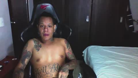 juanpt69 online show from 03-02-25, 01:15