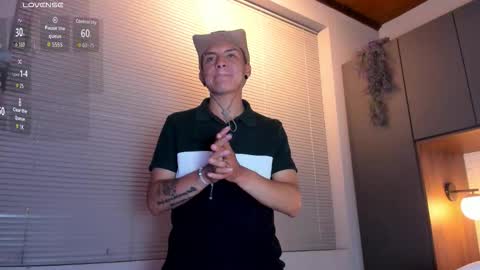 Snapshot of juanse_colling chatting on 03-12-26, 09:43 Juanse Colling online show from 03-12-26, 09:43