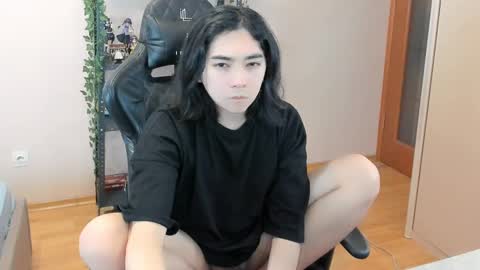 Aoi online show from 02-24-25, 11:19