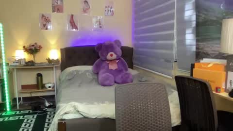 Snapshot of judiella chatting on 02-02-25, 06:48 EloiseMoree online show from 02-02-25, 06:48