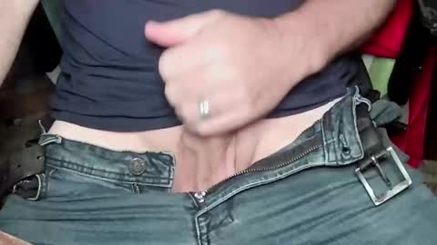 Snapshot of juergen_schoenfeld chatting on 10-24-25, 10:22 Jrgen Schnfeld online show from 10-24-25, 10:22